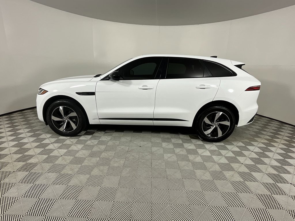 Used 2025 Jaguar F-PACE R-Dynamic S image 2