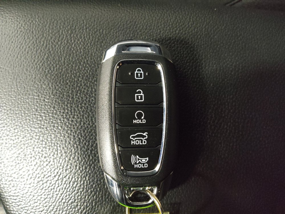 Used 2022 Hyundai Elantra SEL FWD image 32
