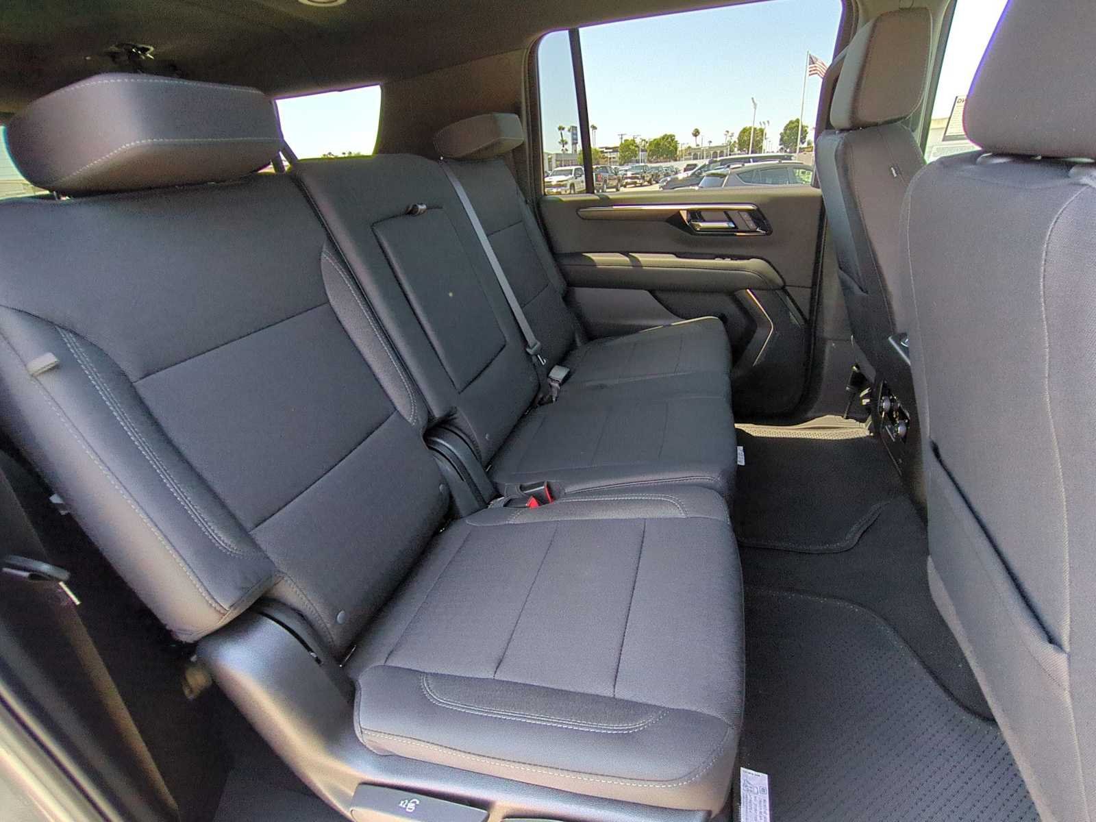 New 2026 Chevrolet Suburban LS RWD image 26