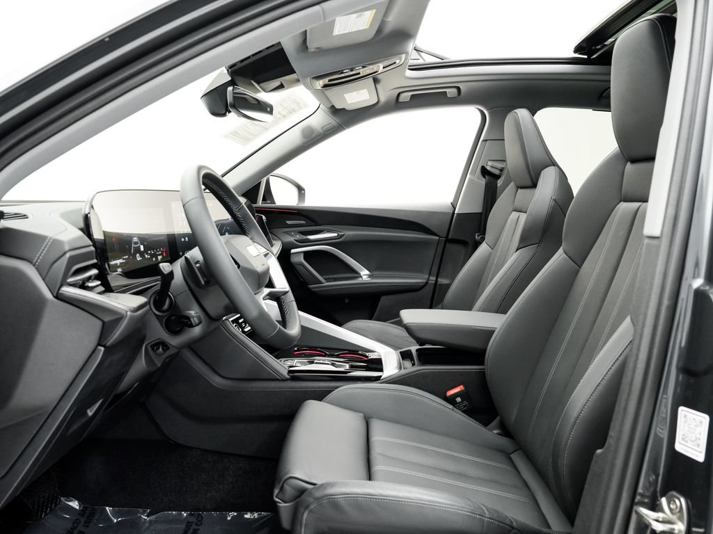 Certified 2025 Audi Q5 Prestige AWD/4WD image 6
