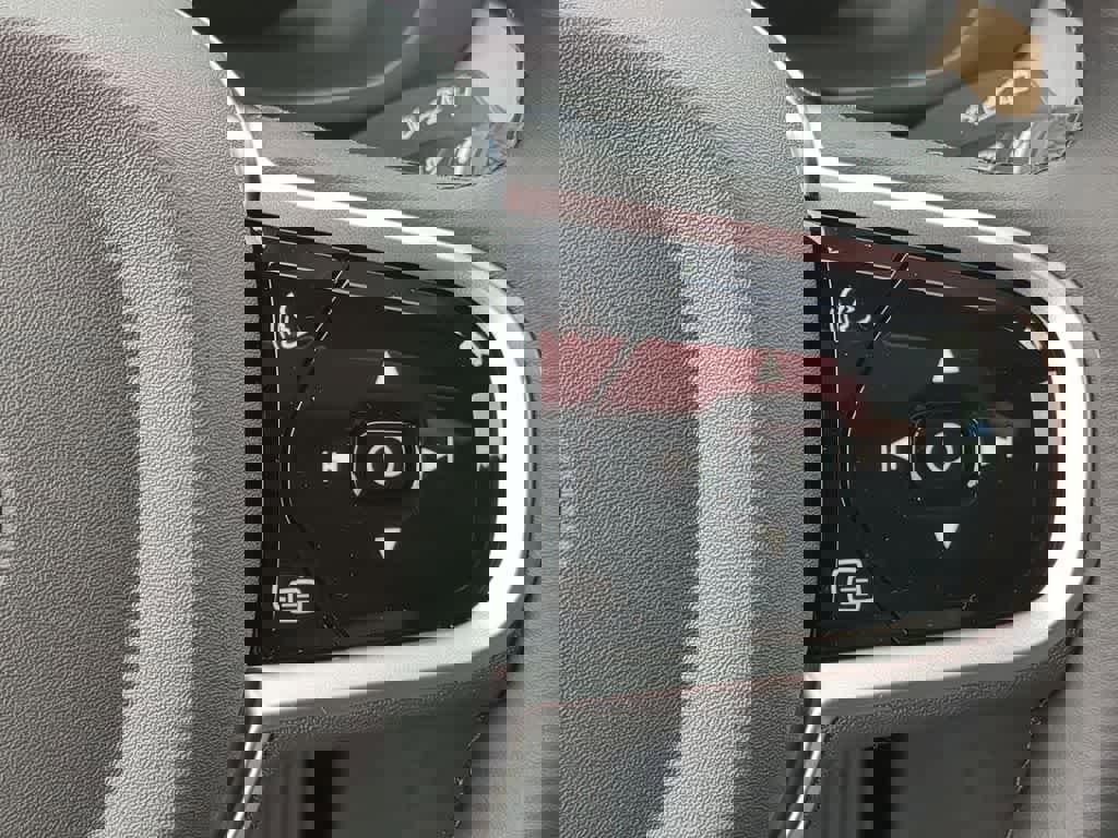 New 2026 Volvo XC60 B5 Plus w/ Protection Package Premier image 23