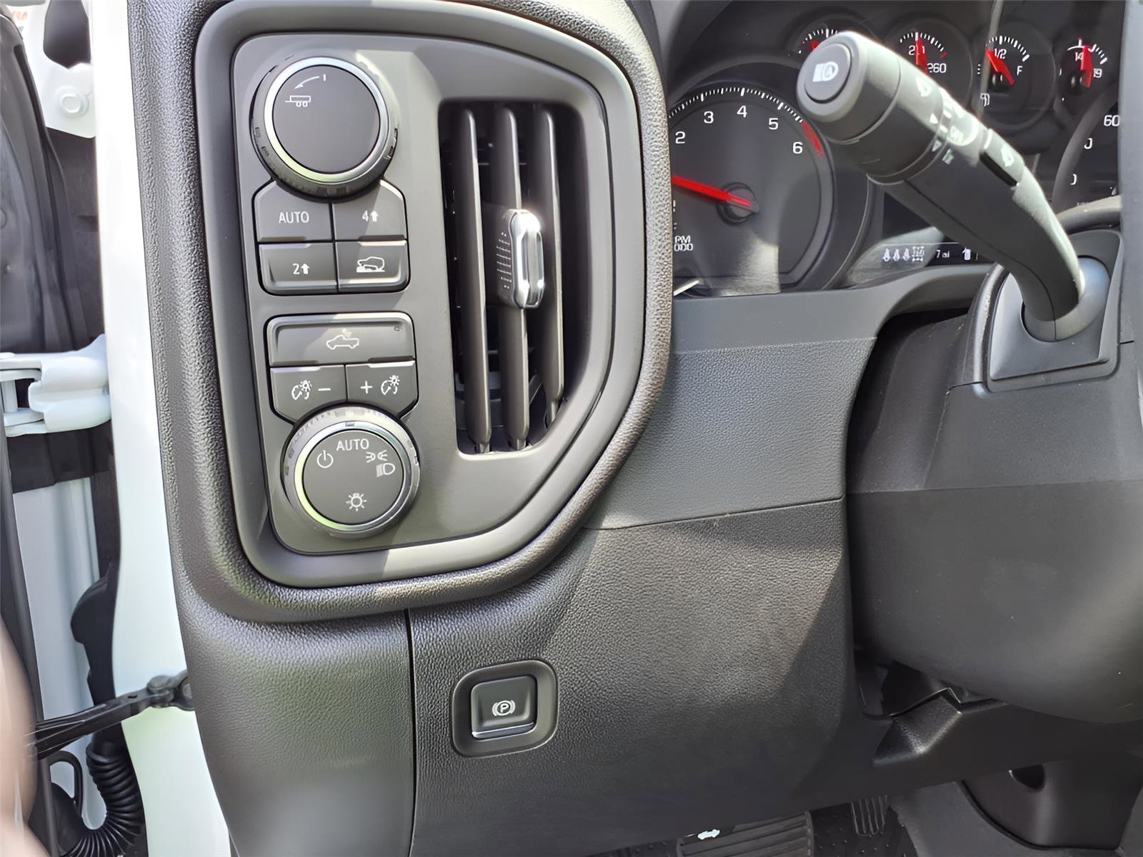 New 2025 Chevrolet Silverado 1500 Custom image 15