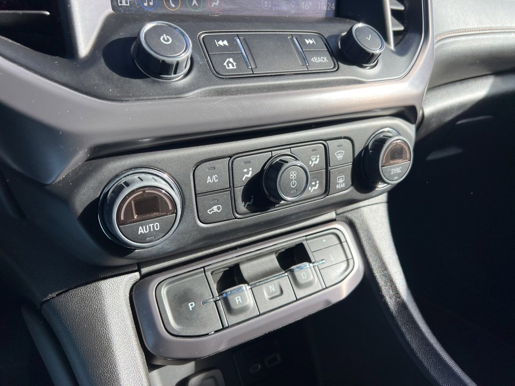Used 2023 GMC Acadia AT4 w/ Preferred Package image 10