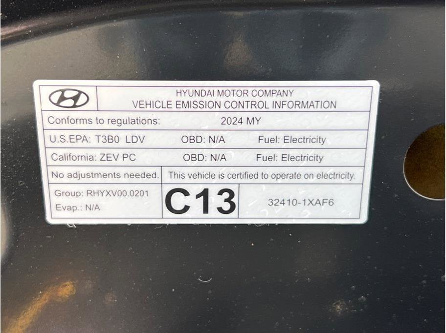 Used 2024 Hyundai Ioniq 6 SEL RWD image 25