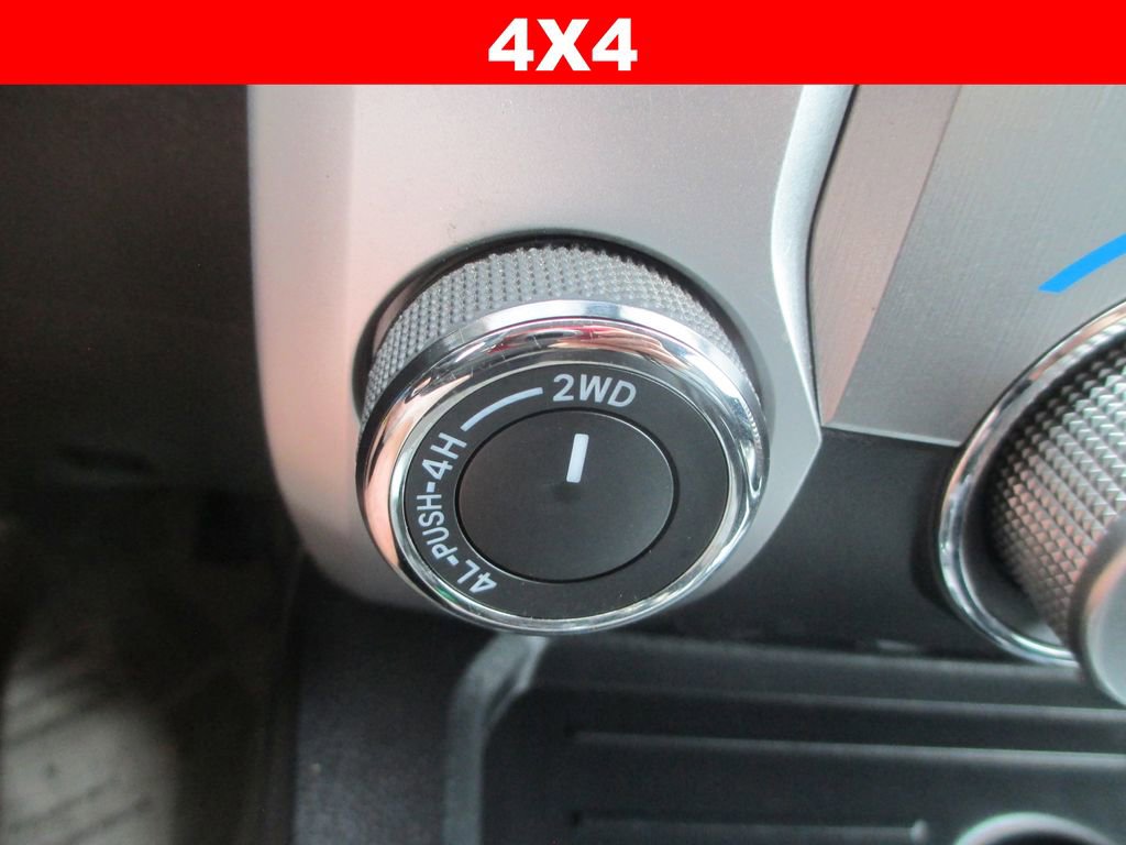 Used 2015 Toyota Tundra Limited w/ Limited Premium Package image 28