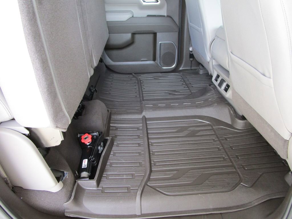 New 2026 GMC Sierra 1500 SLE image 23