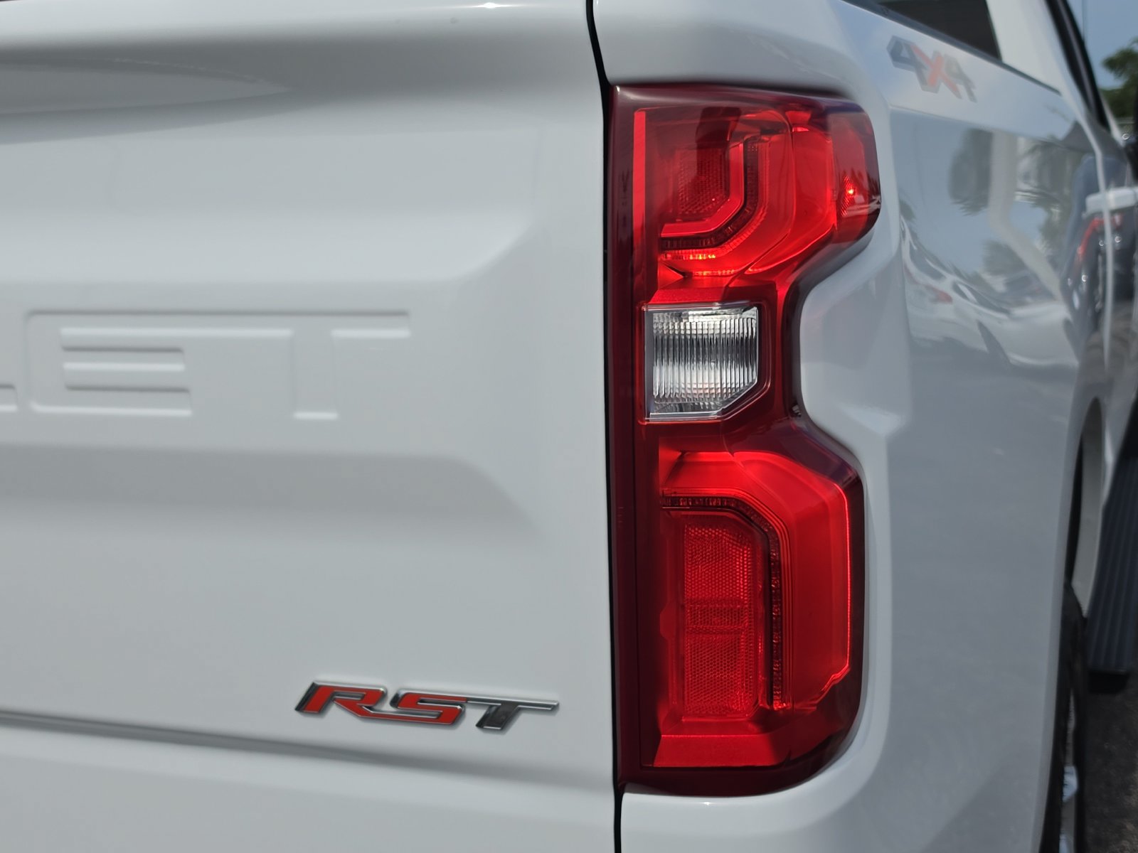 Used 2023 Chevrolet Silverado 1500 RST AWD/4WD image 7