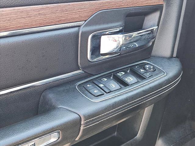 Used 2014 RAM 2500 Laramie w/ Black Appearance Group AWD/4WD image 10