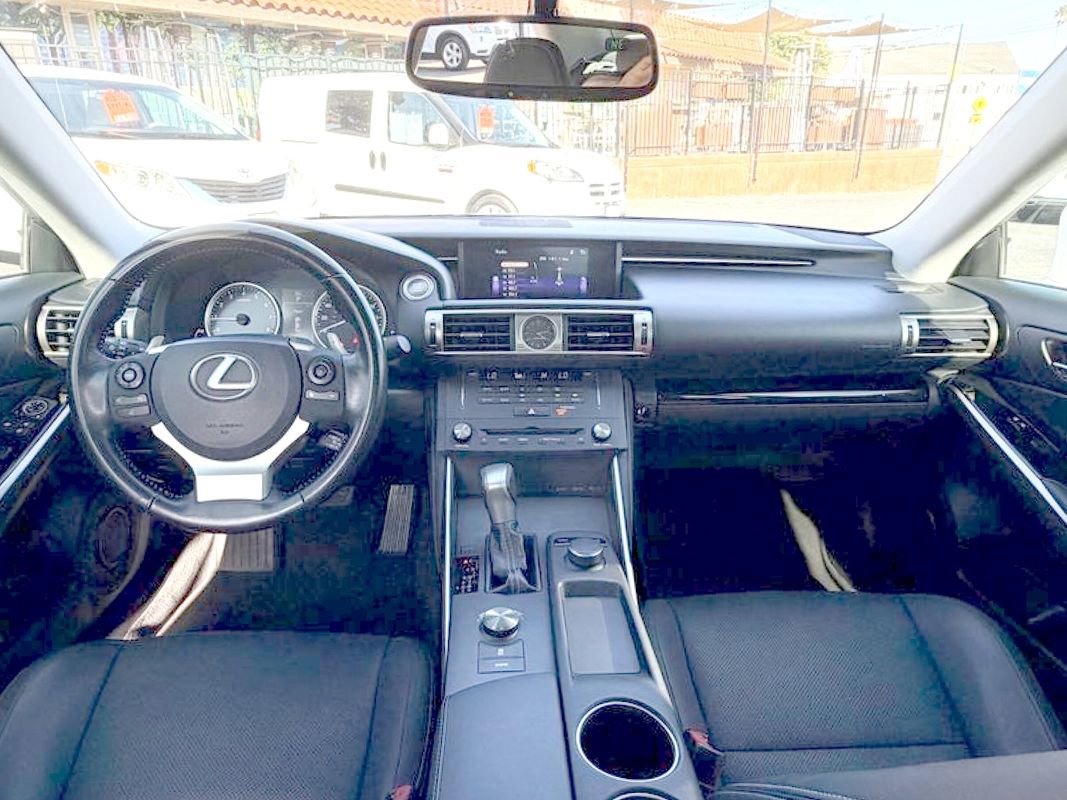 Used 2015 Lexus IS 250 image 18