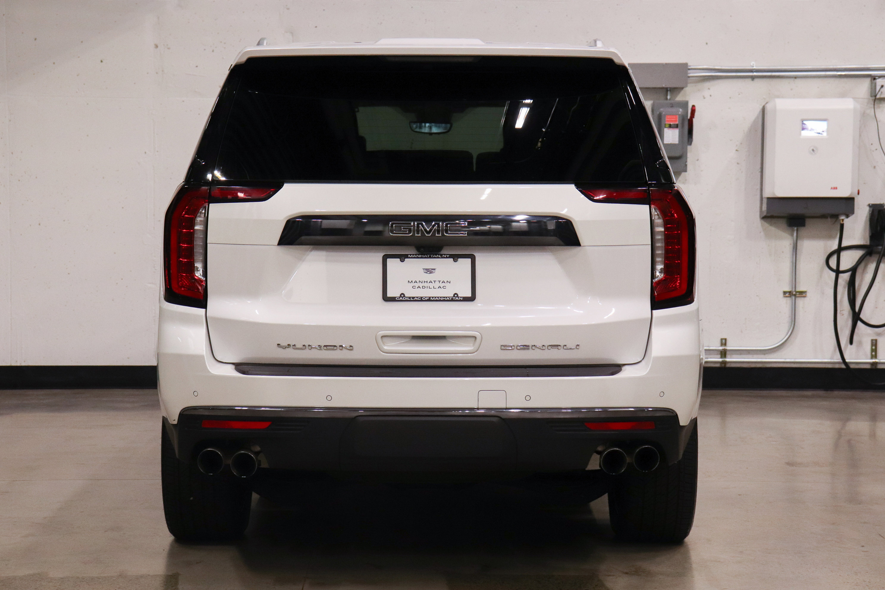 Used 2023 GMC Yukon Denali Ultimate image 4