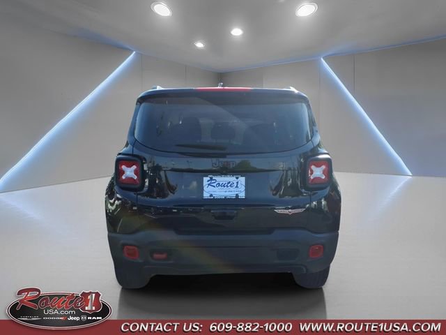 Used 2023 Jeep Renegade Trailhawk AWD/4WD image 5