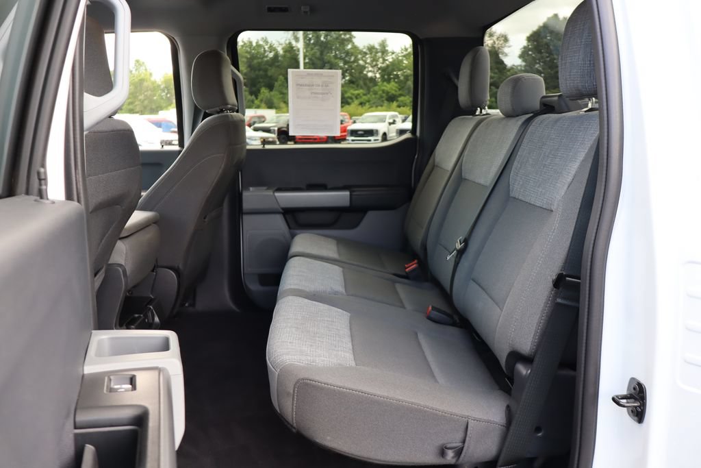 Used 2025 Ford F250 XLT AWD/4WD image 9