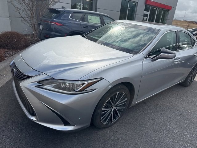 Used 2024 Lexus ES 250 w/ Premium Package image 11