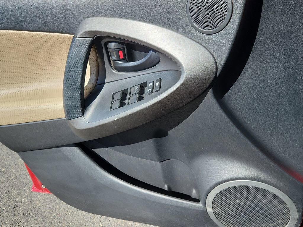 Used 2010 Toyota RAV4 Limited image 7