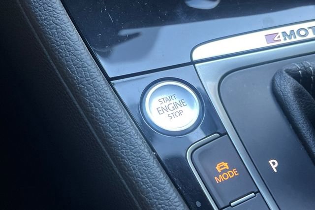 Used 2019 Volkswagen Golf R 4-Door image 26