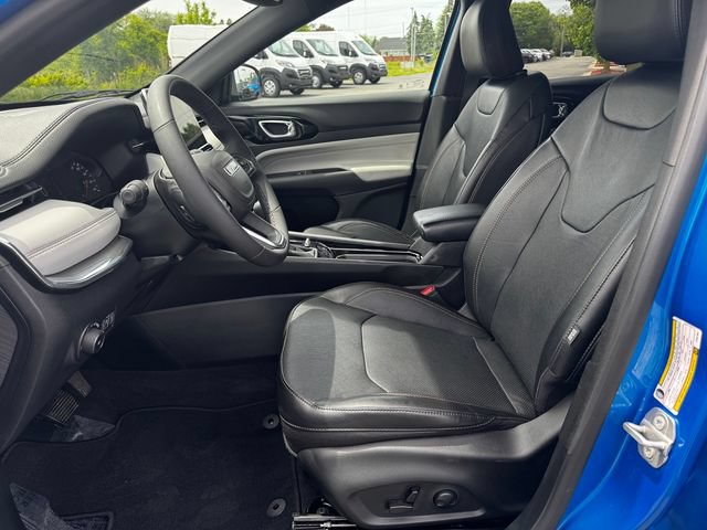 Used 2023 Jeep Compass Limited AWD/4WD image 21