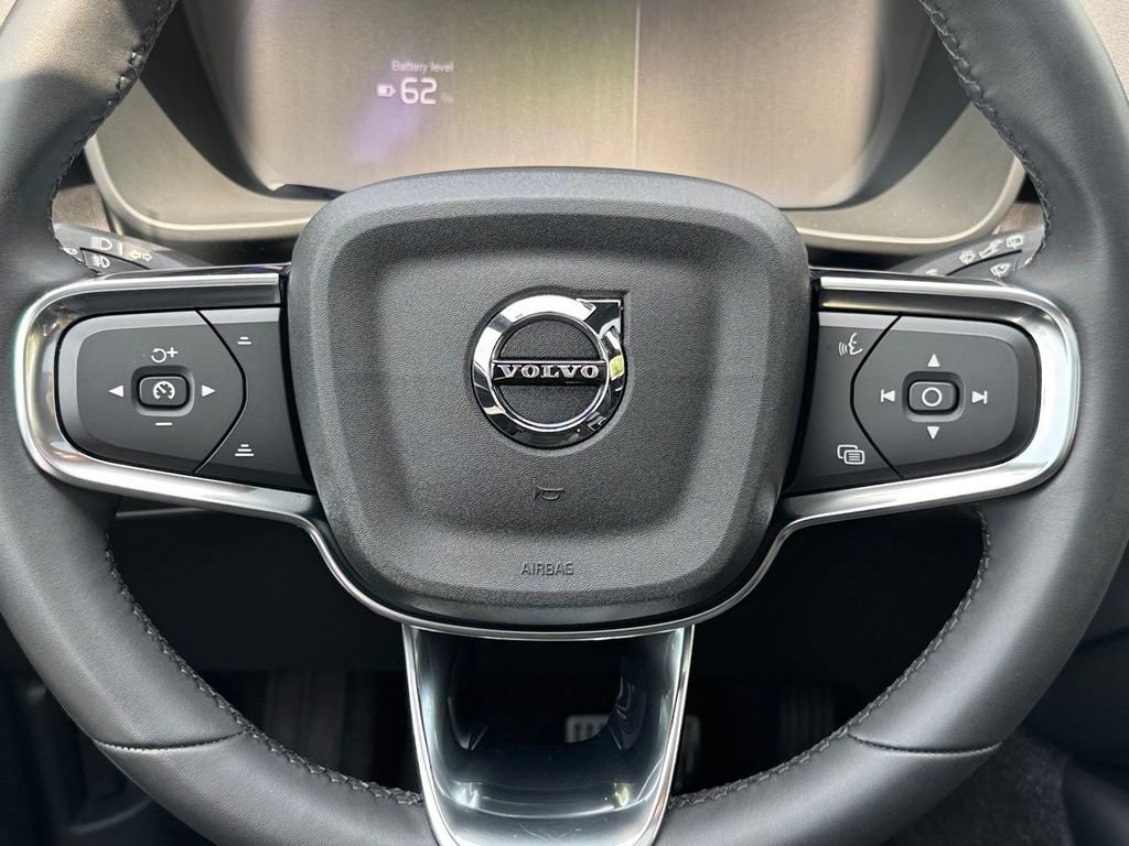 Certified 2023 Volvo XC40 Recharge Ultimate AWD/4WD image 12