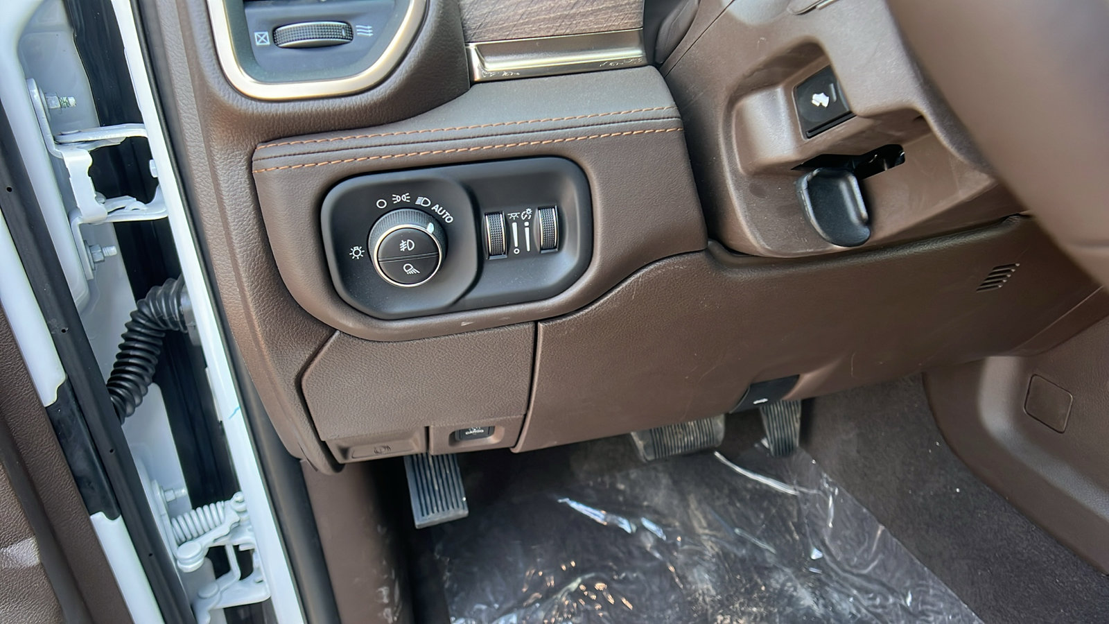 New 2026 RAM 2500 Limited image 24