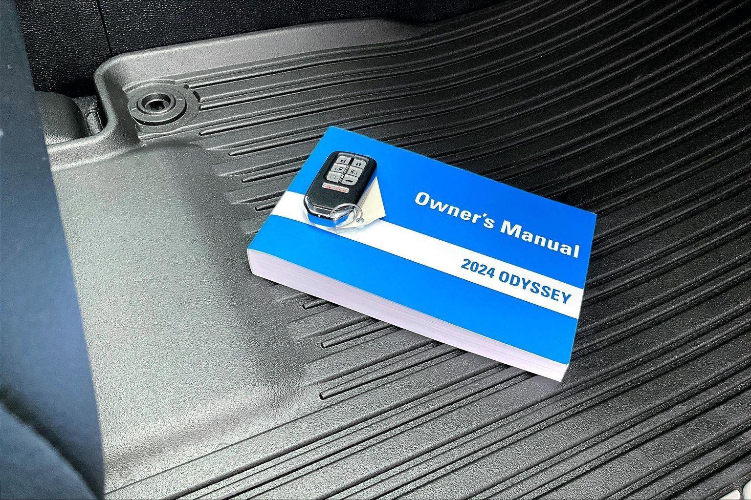 Used 2024 Honda Odyssey Sport image 12