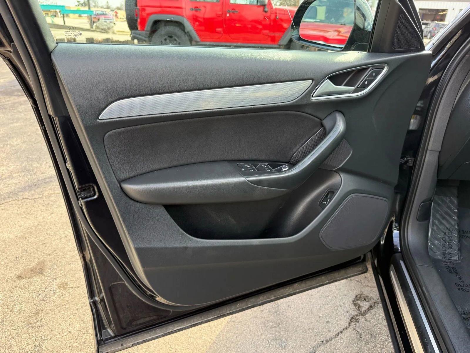 Used 2018 Audi Q3 2.0T Premium image 9