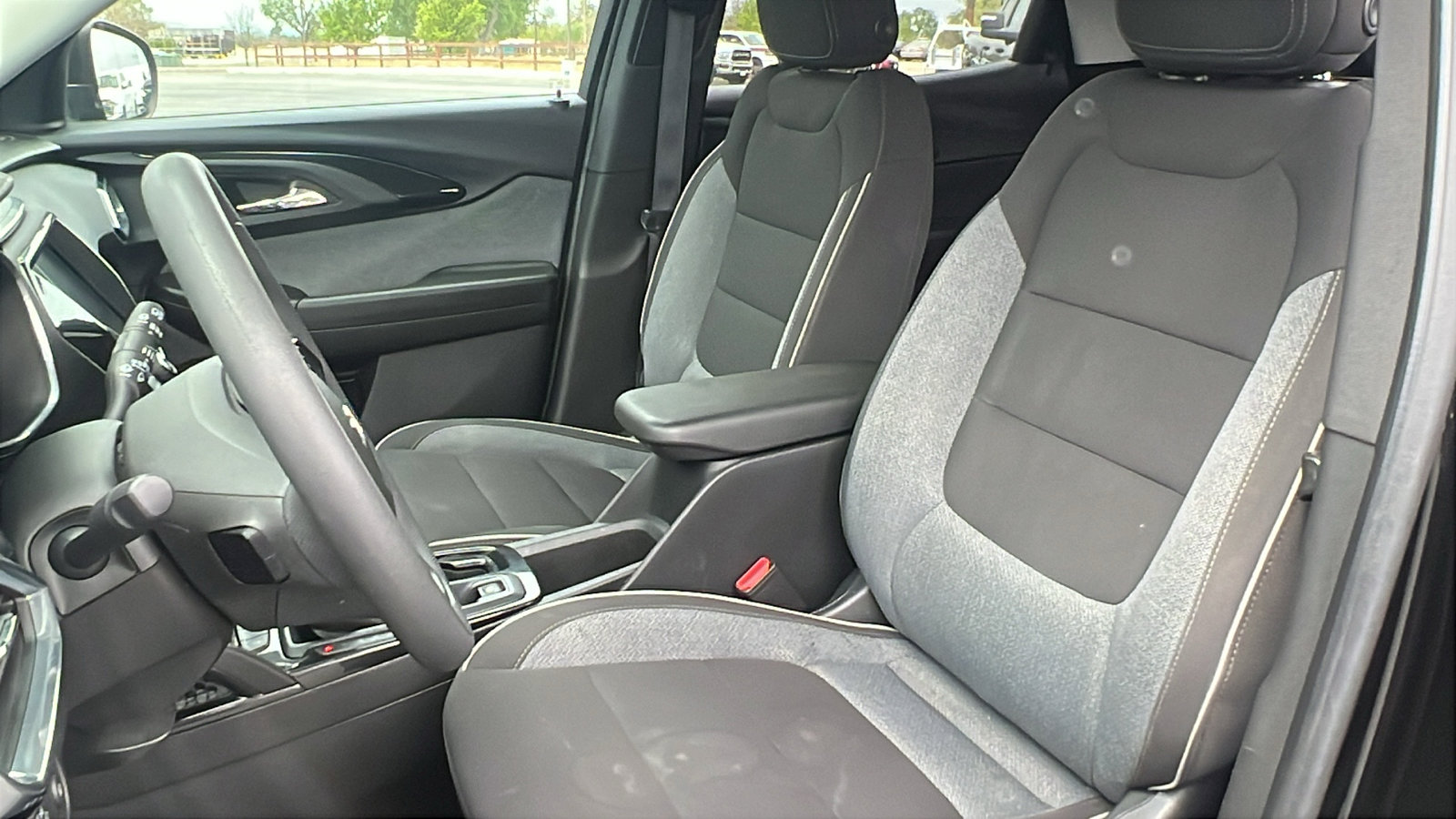 Used 2023 Chevrolet TrailBlazer LT w/ Convenience Package image 18