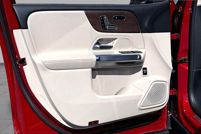 Certified 2023 Mercedes-Benz GLB 250 4MATIC image 23