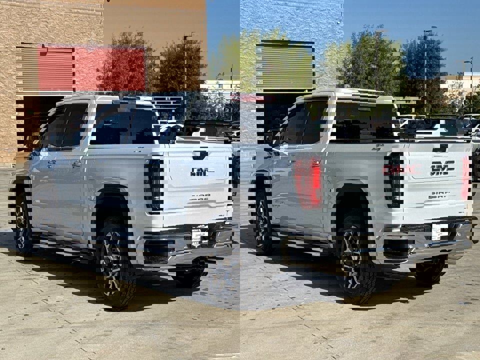 Used 2026 GMC Sierra 1500 SLT w/ SLT Premium Plus Package image 12