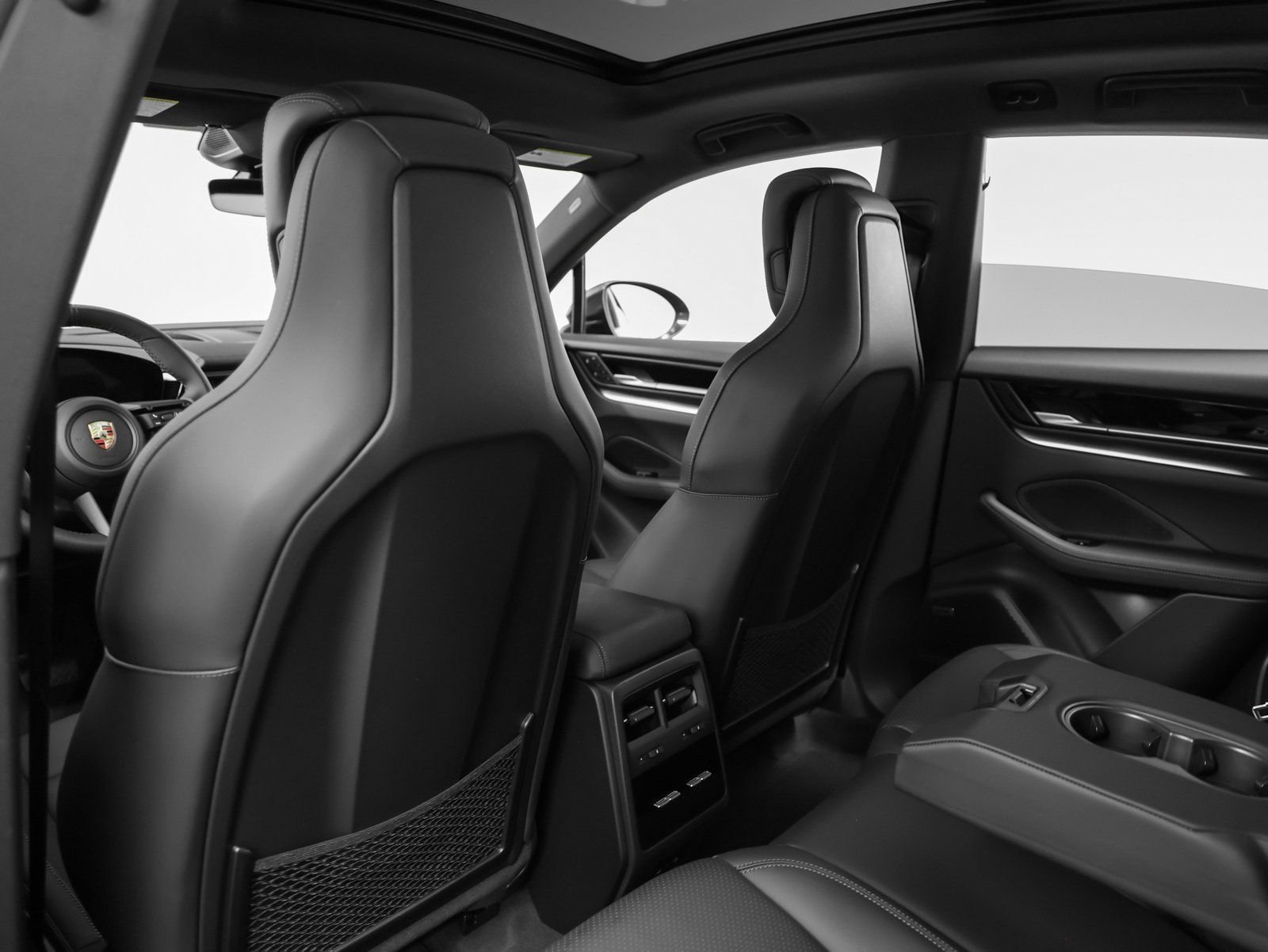 Certified 2025 Porsche Macan 4 Electric image 39