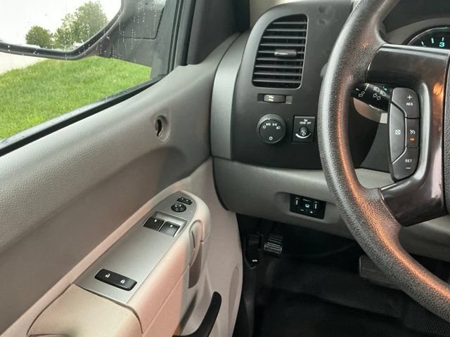 Used 2012 GMC Sierra 2500 W/T w/ Snow Plow Prep Package AWD/4WD image 23