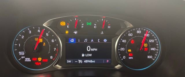 Used 2023 Chevrolet Traverse LT FWD image 30