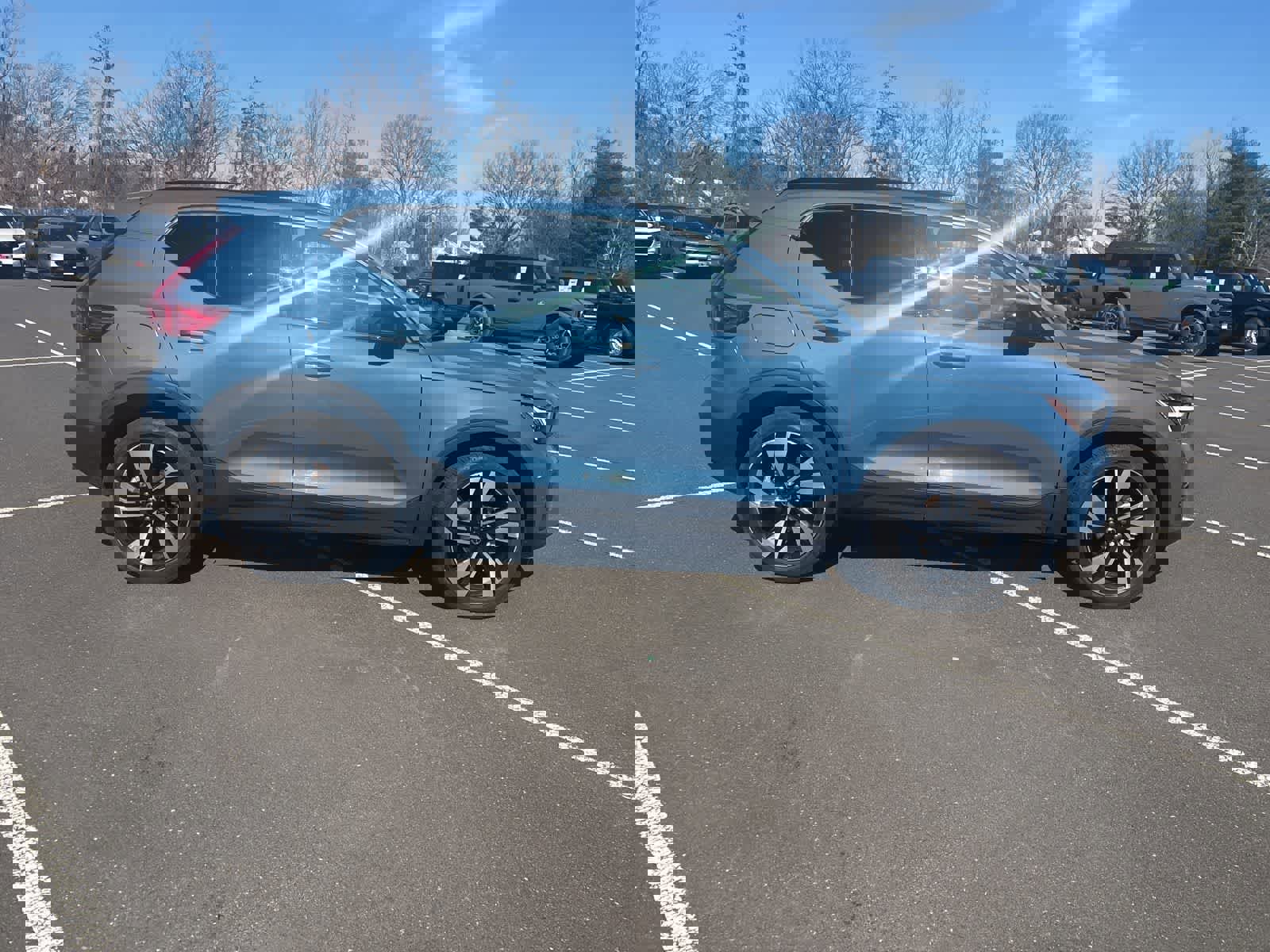 Used 2025 Volvo XC40 B5 Ultra w/ Climate Package image 11