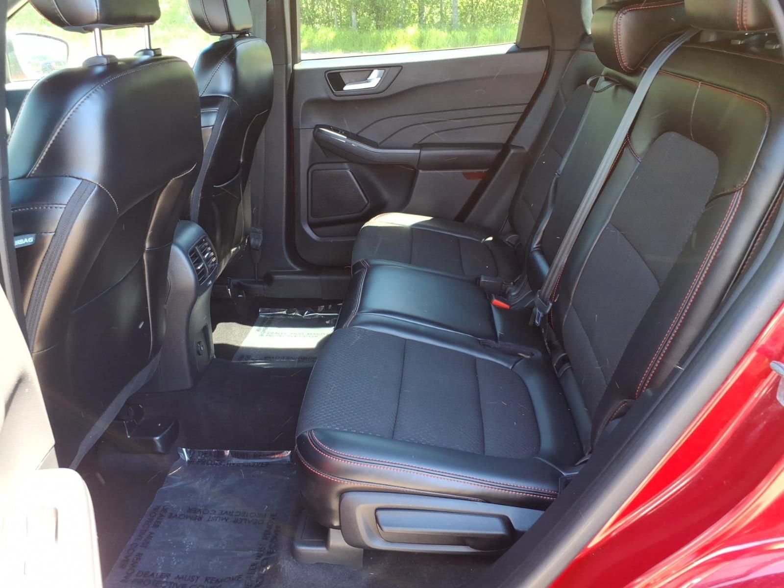 Used 2024 Ford Escape ST-Line w/ Tech Pack #1 AWD/4WD image 14
