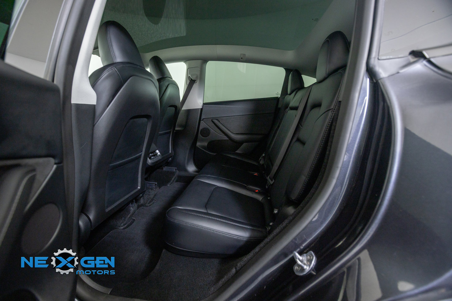 Used 2025 Tesla Model Y Performance AWD/4WD image 28