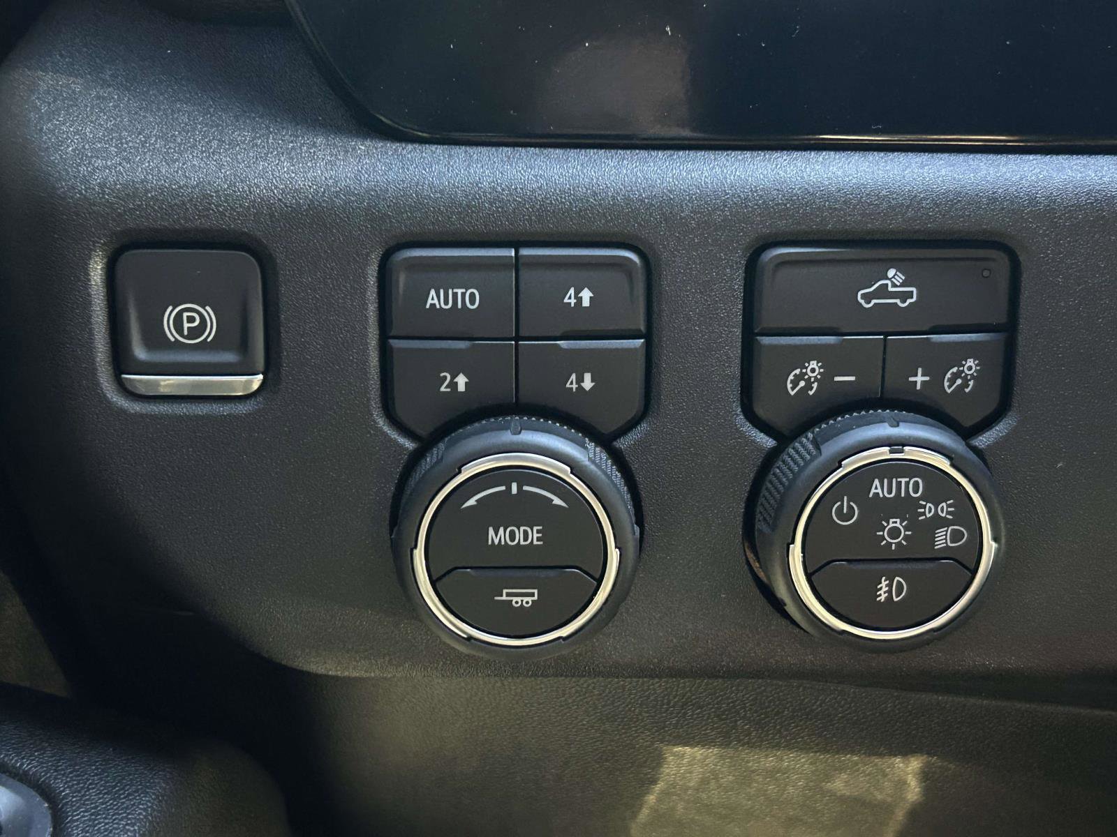 Used 2024 Chevrolet Silverado 1500 RST w/ Convenience Package II image 19