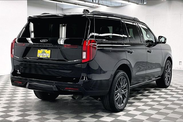 Used 2025 Ford Expedition Platinum w/ Stealth Performance Package image 13