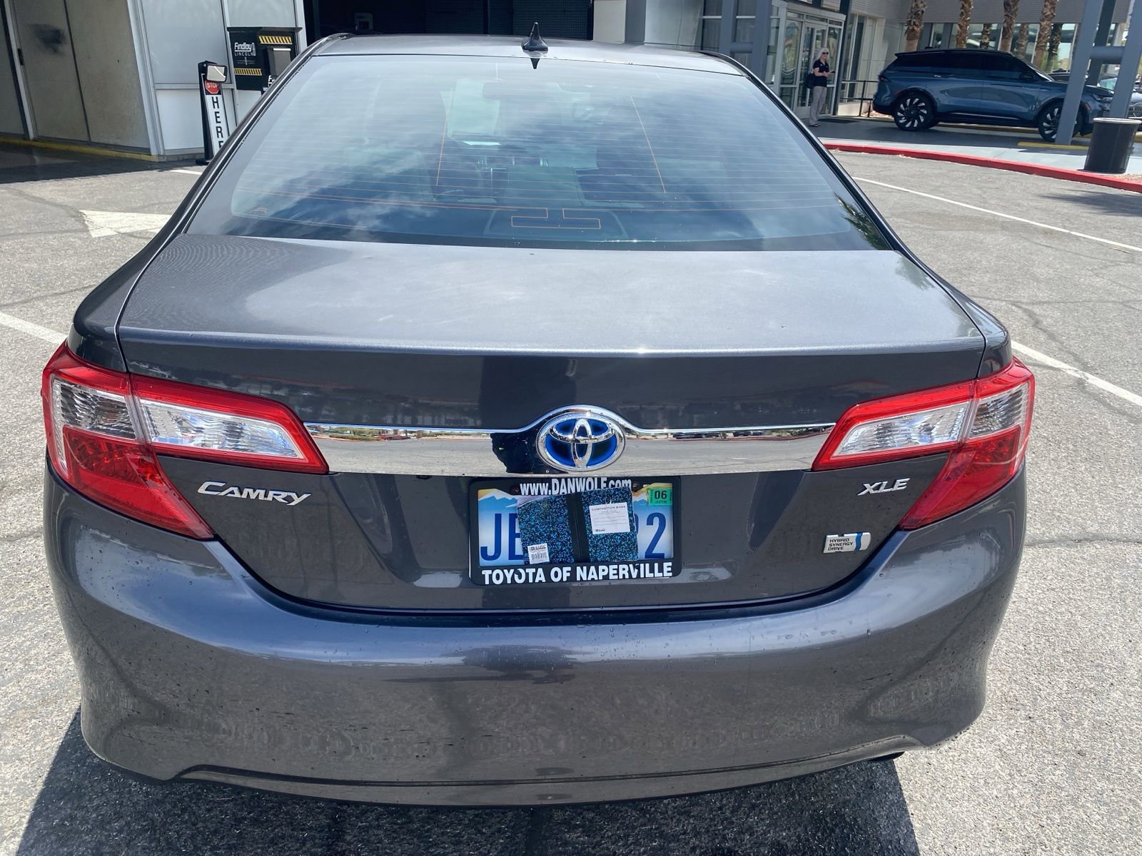 Used 2012 Toyota Camry XLE w/ Leather Pkg FWD image 6