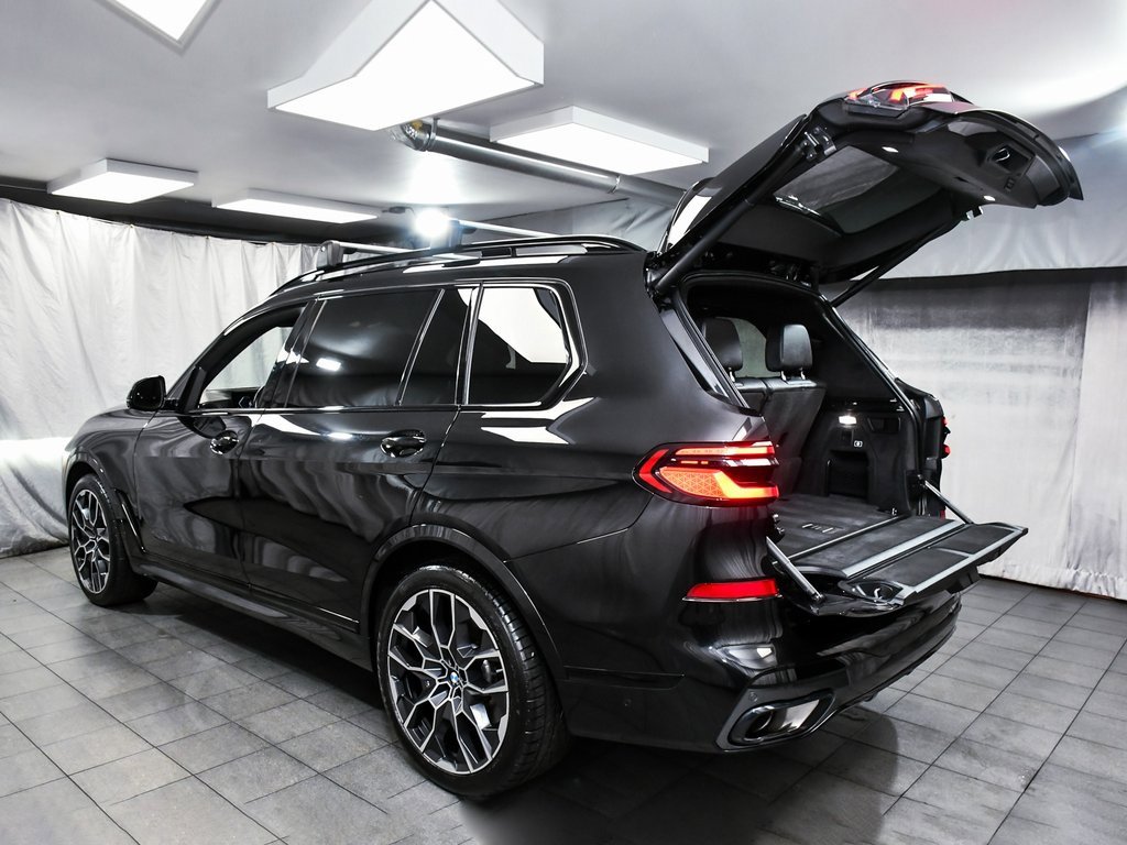 Used 2024 BMW X7 xDrive40i w/ Executive Package image 94