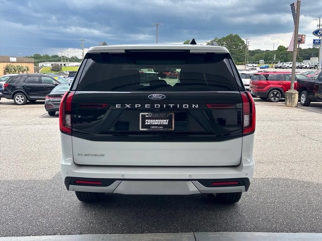 Used 2026 Ford Expedition Platinum w/ Driver's Package AWD/4WD image 25