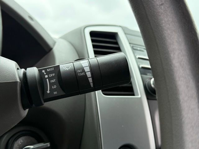 Used 2014 Nissan Frontier SV image 12