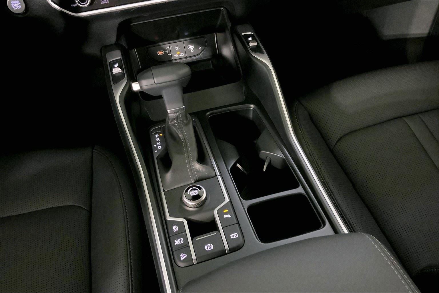 New 2025 Kia Sorento S FWD image 8