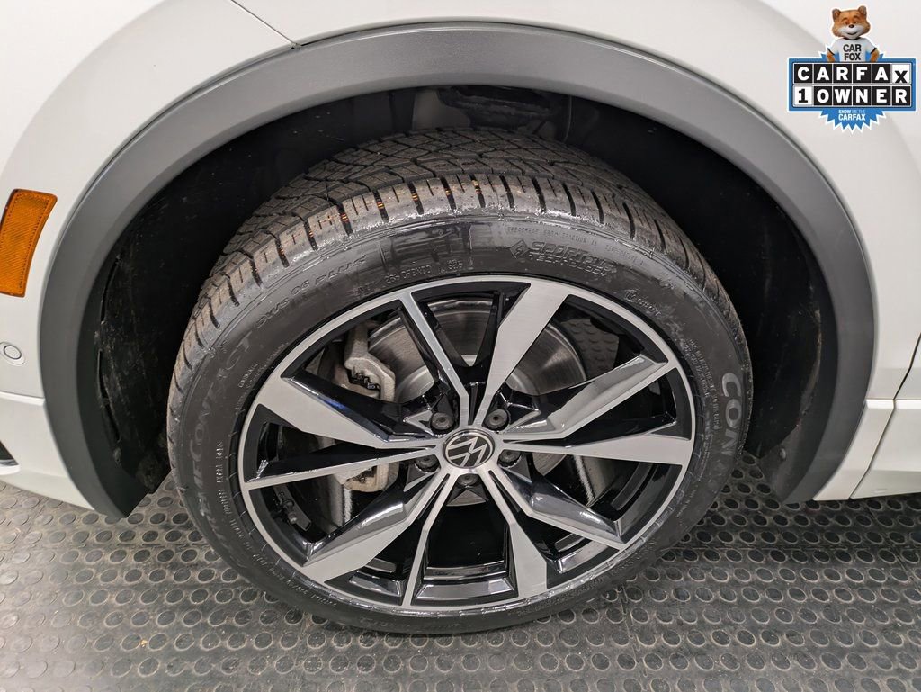 Used 2022 Volkswagen Tiguan SEL R-Line image 8