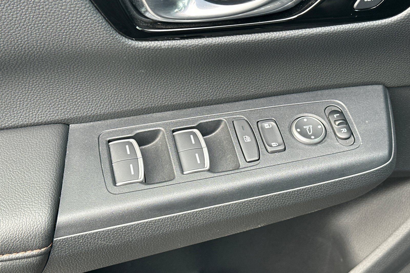 Certified 2026 Honda CR-V Sport Touring image 11