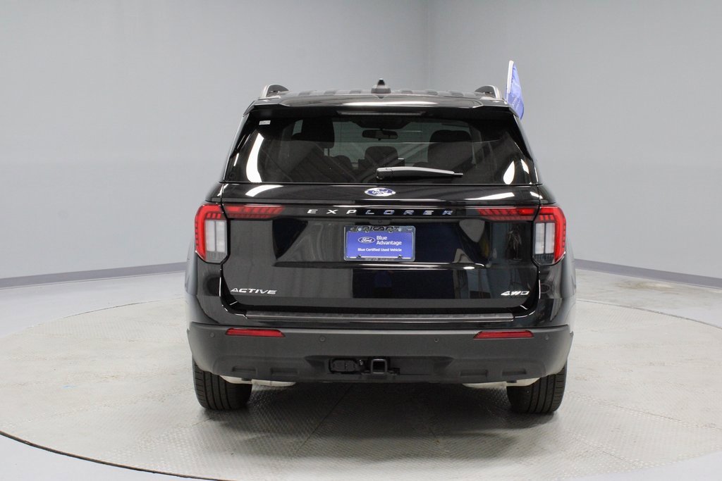 Certified 2025 Ford Explorer Active image 12