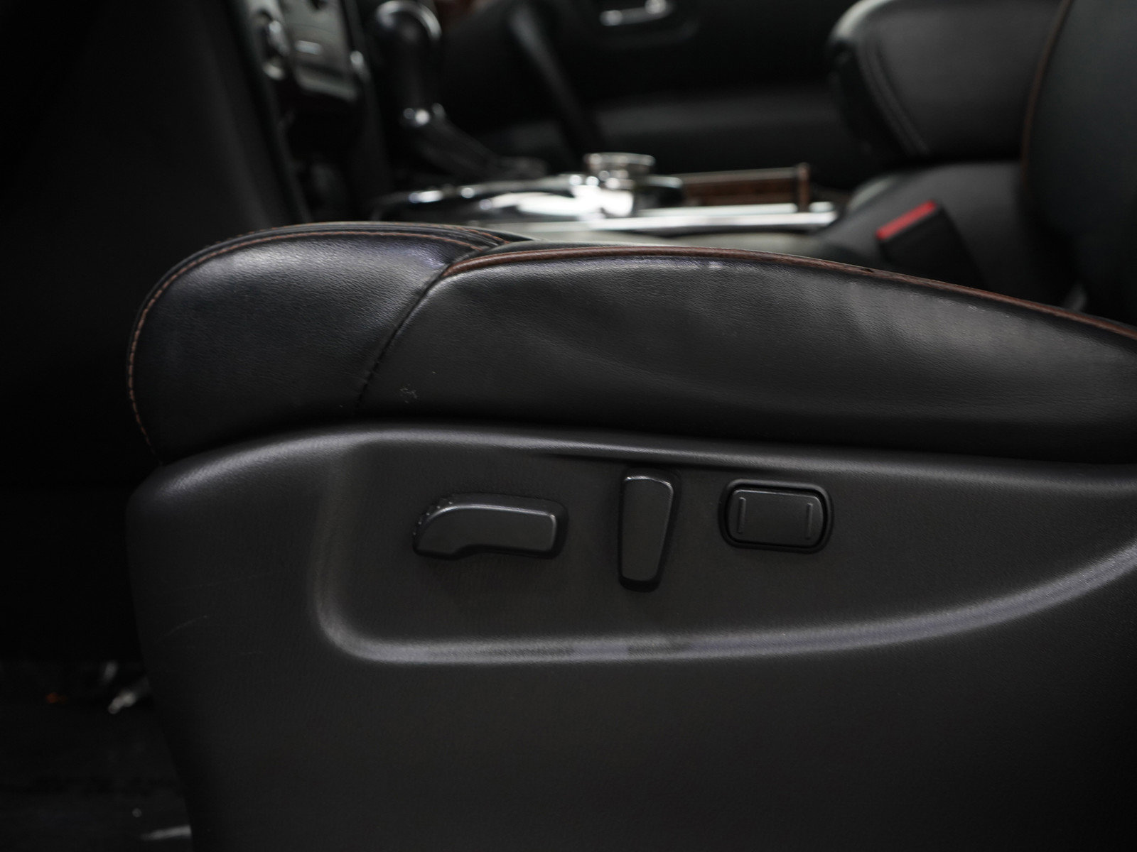 Used 2020 Nissan Armada SL w/ Premium Package AWD/4WD image 26