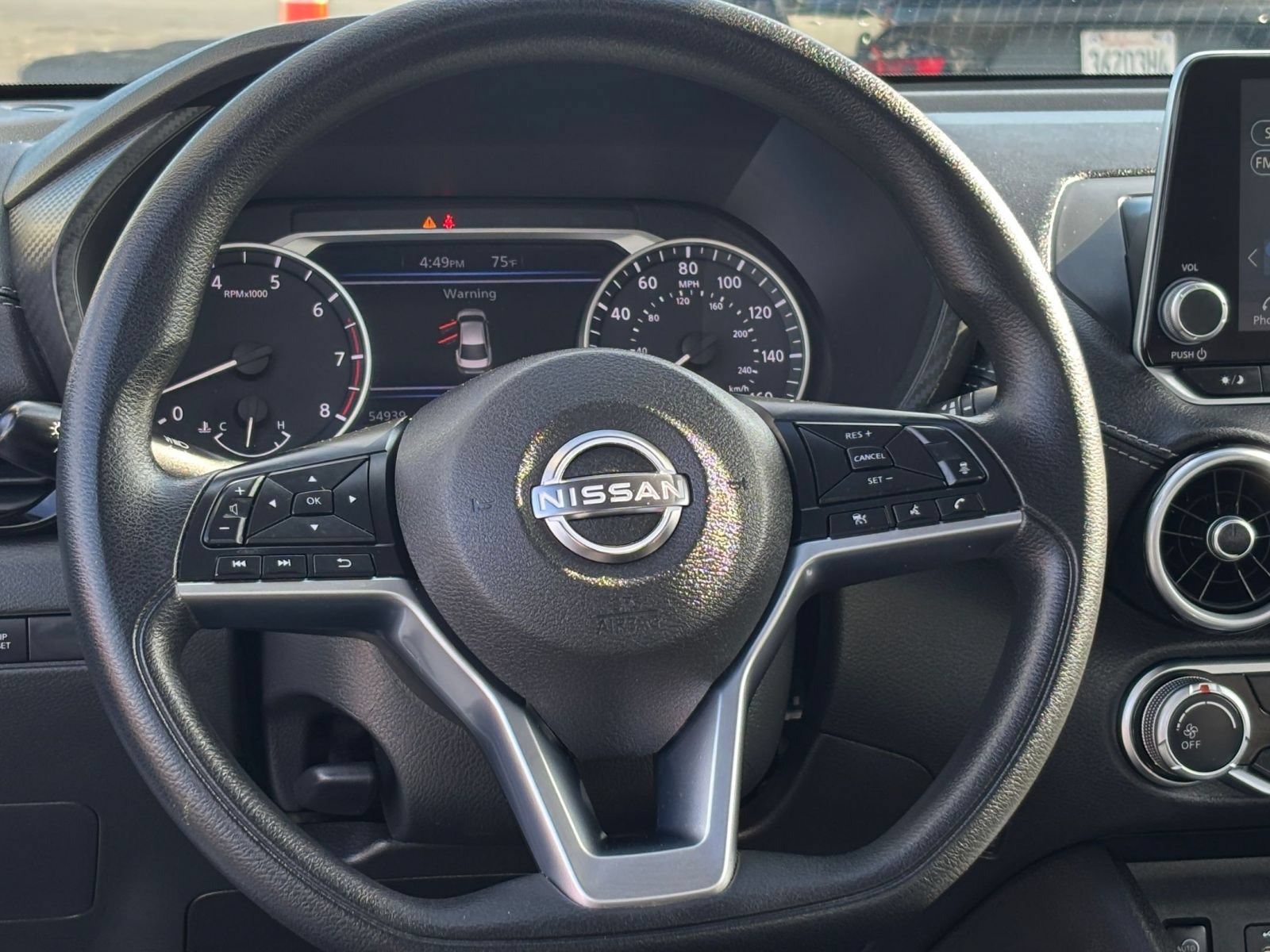 Used 2025 Nissan Sentra SV FWD image 27