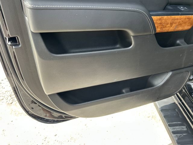 Used 2018 Chevrolet Silverado 1500 High Country image 45