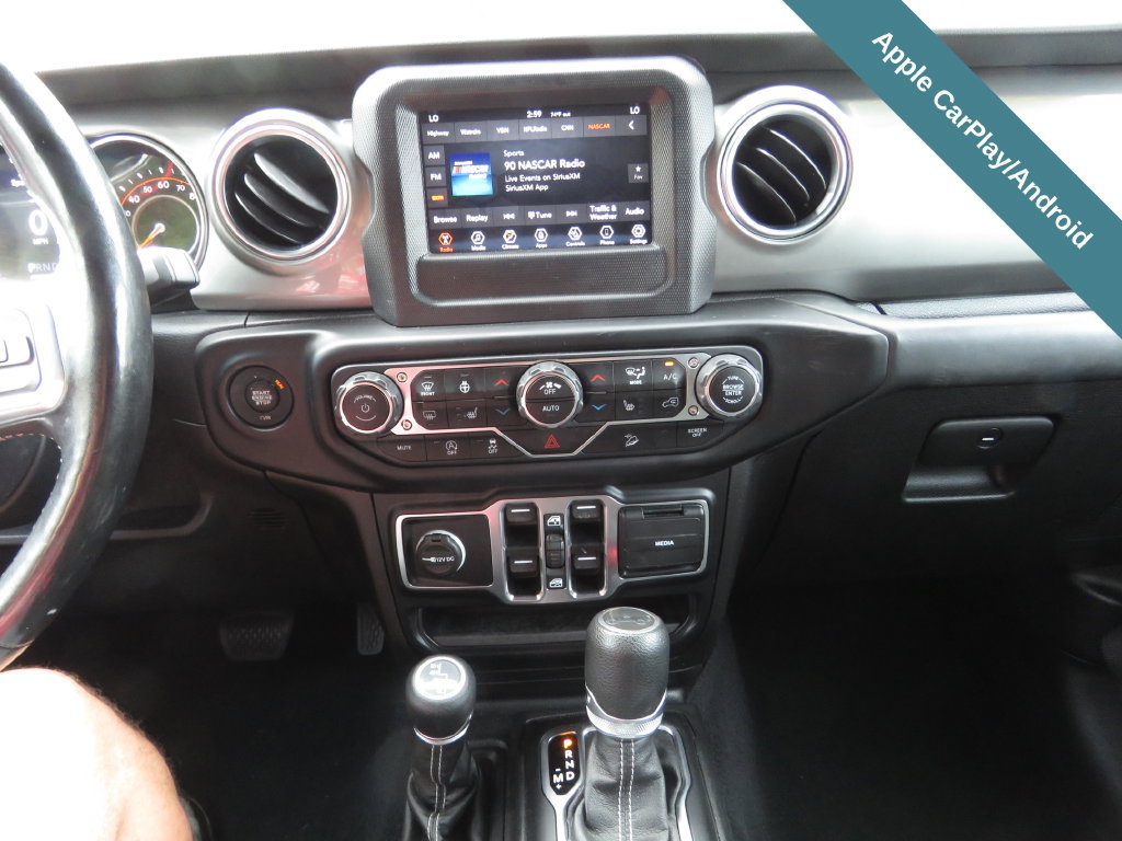 Used 2020 Jeep Wrangler Unlimited Sahara w/ Cold Weather Group AWD/4WD image 24