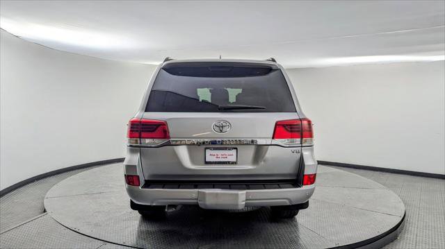 Used 2017 Toyota Land Cruiser AWD/4WD image 7