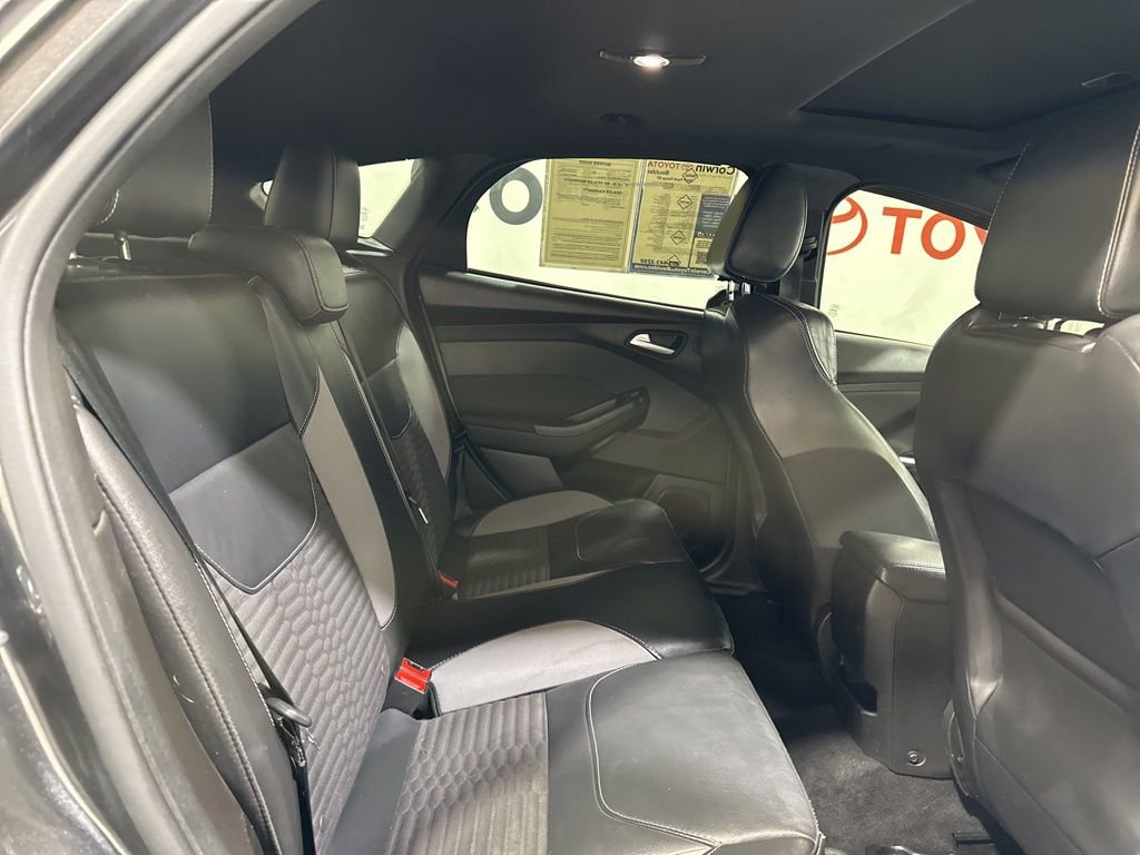 Used 2017 Ford Focus ST w/ Equipment Group 401A image 15