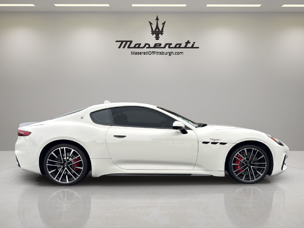 Used 2024 Maserati GranTurismo Trofeo AWD/4WD image 4